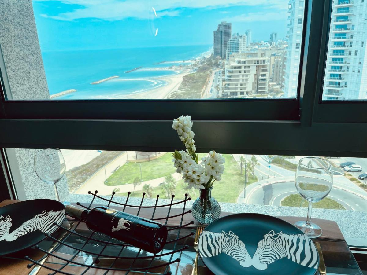 C Tower Apartments Netanya Exterior foto