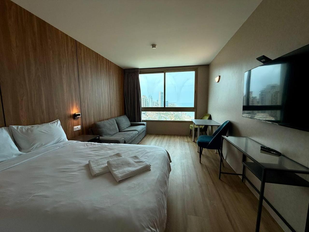 C Tower Apartments Netanya Exterior foto